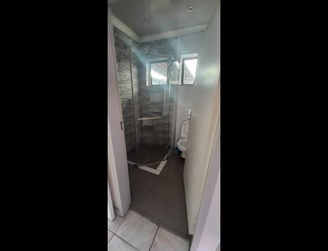 3 BEDROOM HOUSE FOR SALE IN LENASIA EXT 2